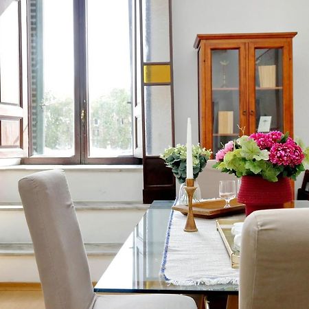 Cavour 2 Bedrooms Apartment Řím Exteriér fotografie